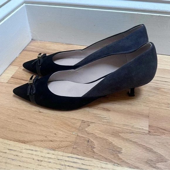 Stuart Weitzman Winn Kitten Heel Two-Tone Bow Pumps Suede Black Grey size 7 - Picture 4 of 8